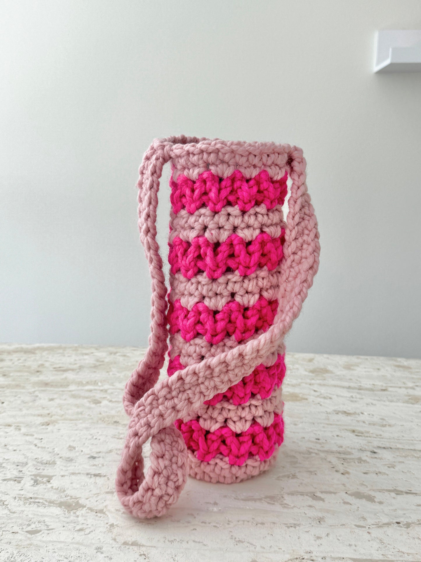 Rosy Water Bottle Bag Crochet Pattern