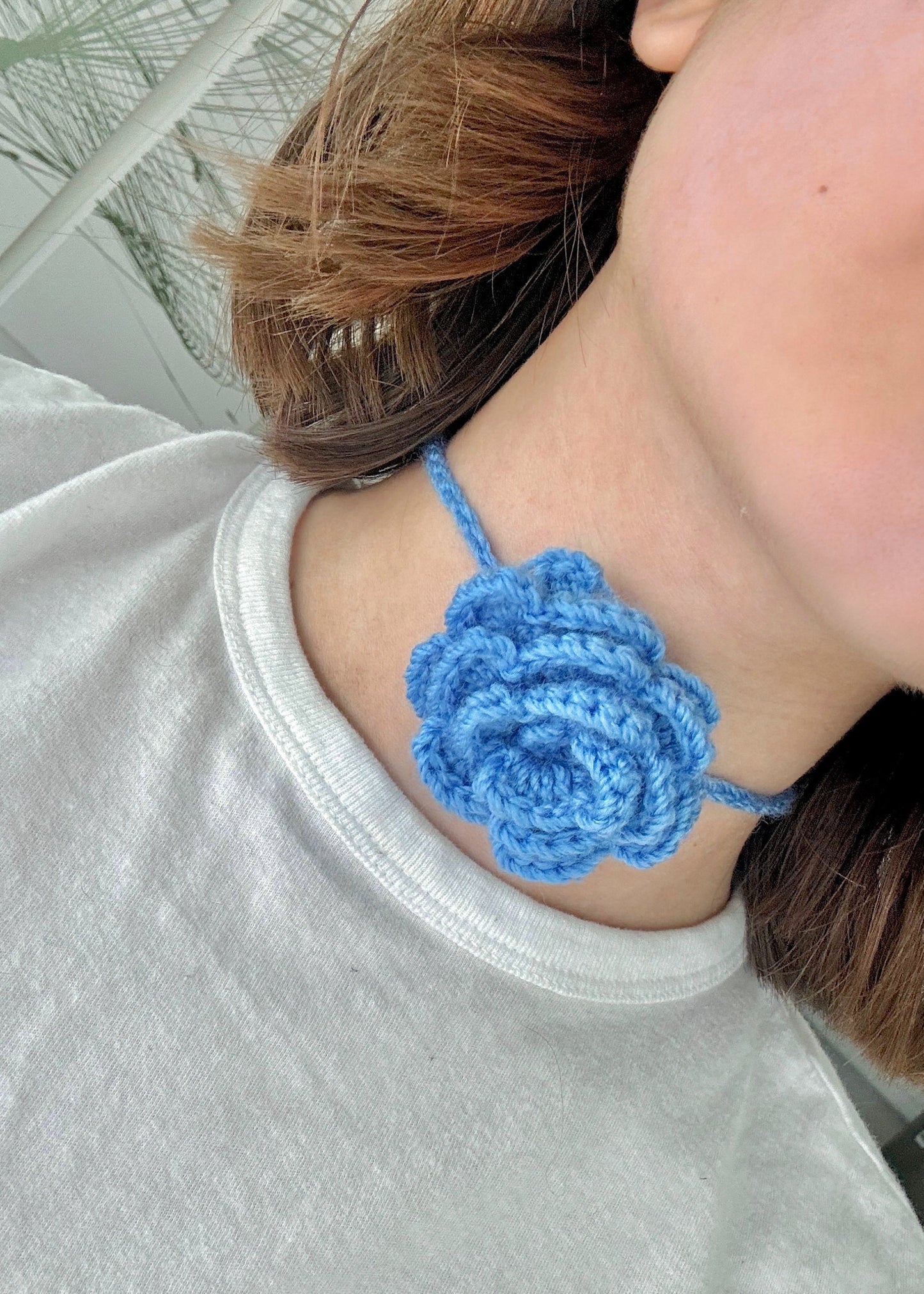 Rosette Choker