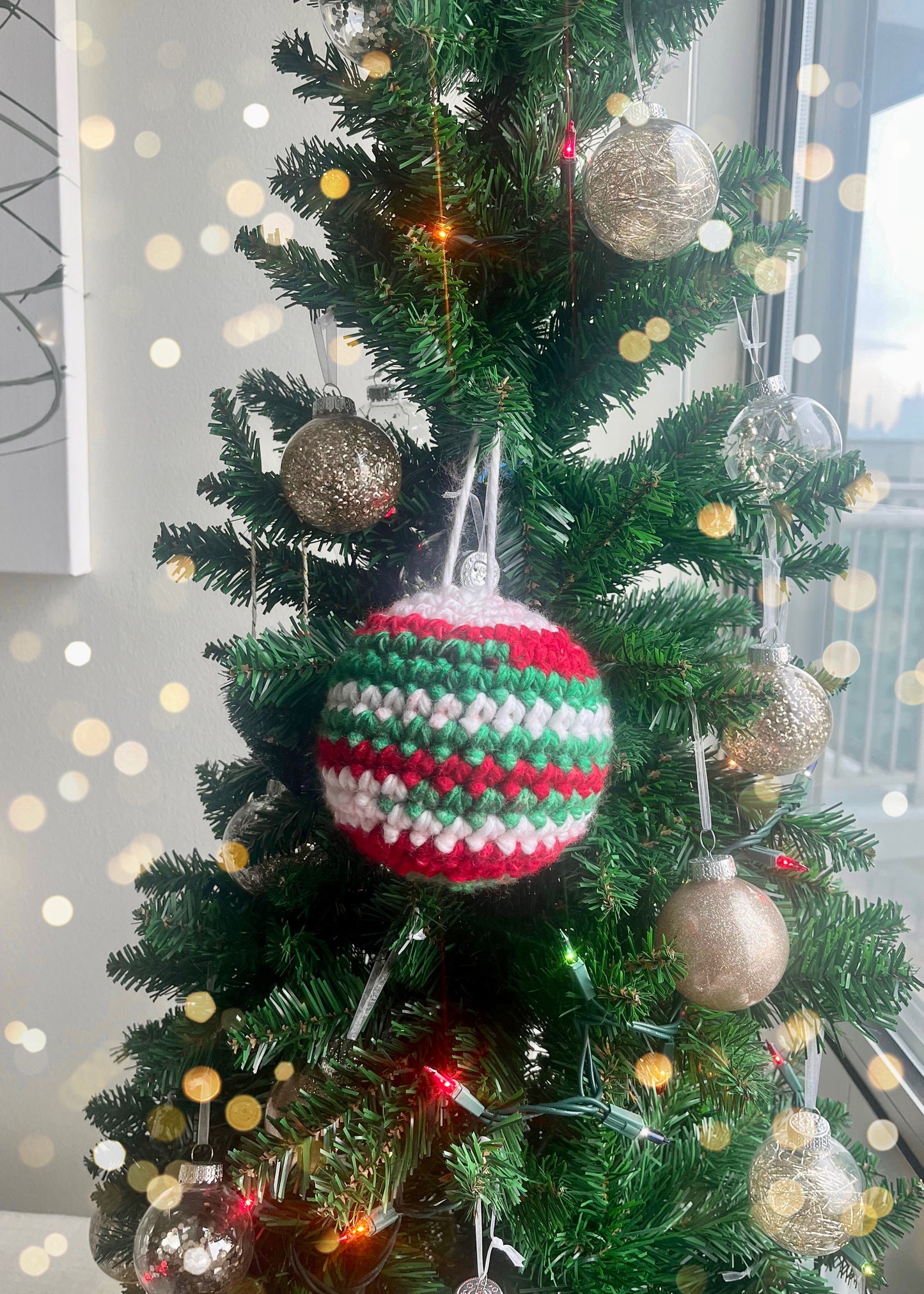 Giant Christmas Bauble Crochet Pattern