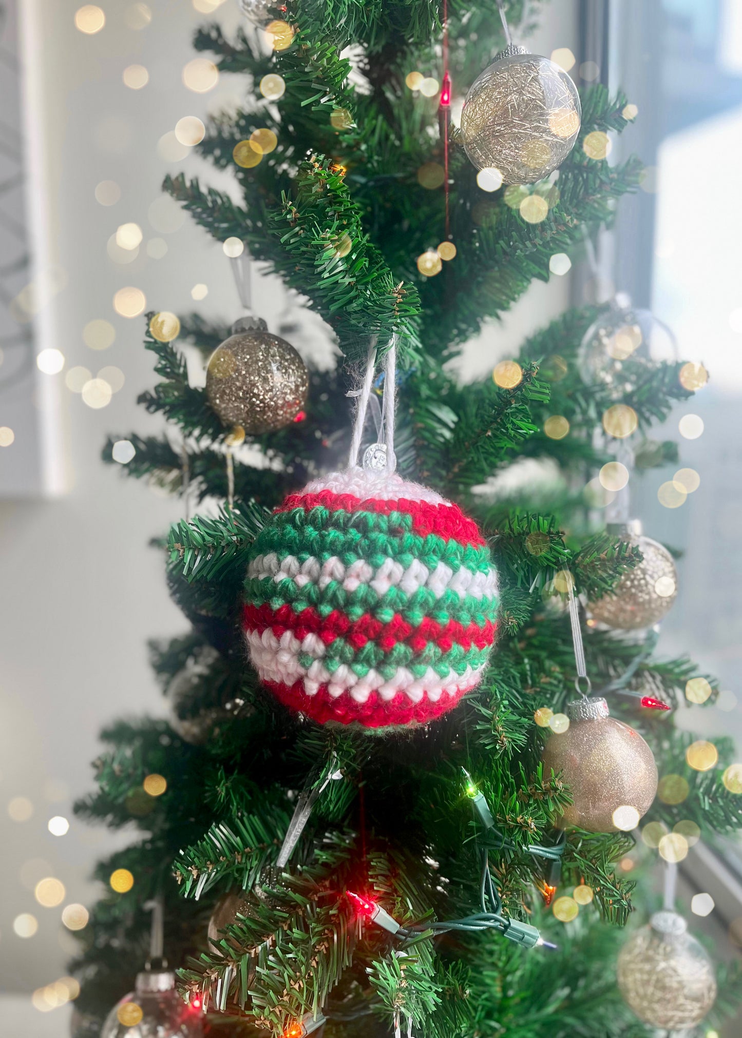 Giant Christmas Bauble Crochet Pattern