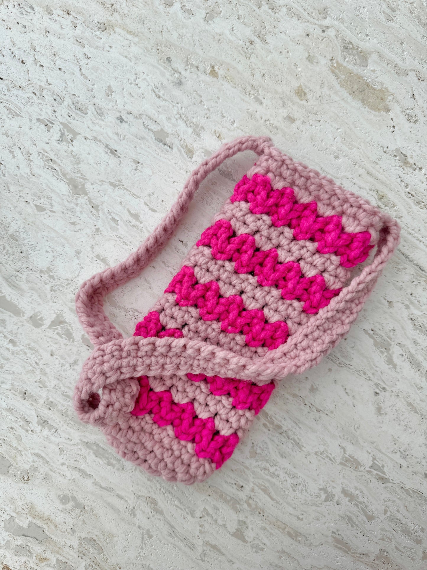 Rosy Water Bottle Bag Crochet Pattern