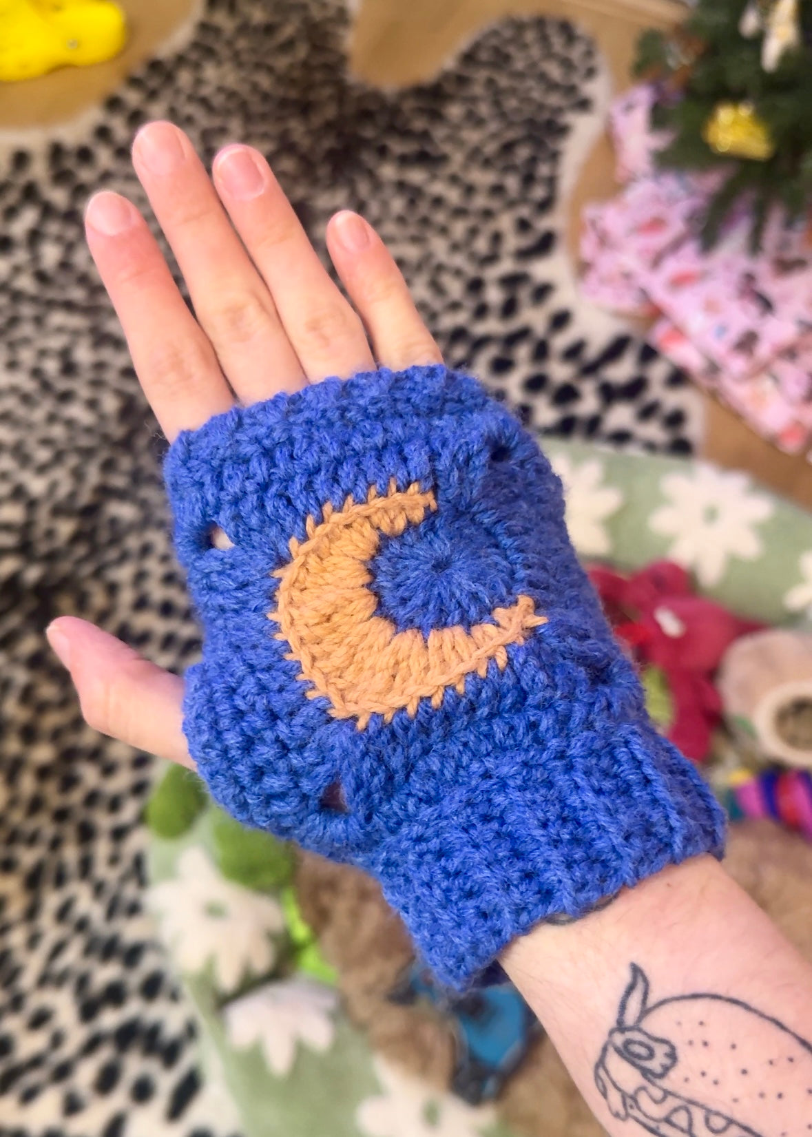 Cosmic Fingerless Gloves Crochet Pattern